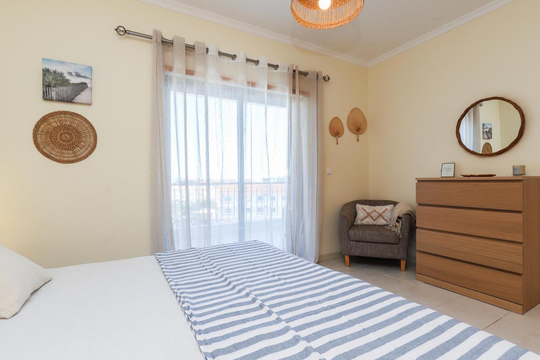 Апартаменти Charming Flat 10 Min Walk To Beach Албуфейра Екстер'єр фото