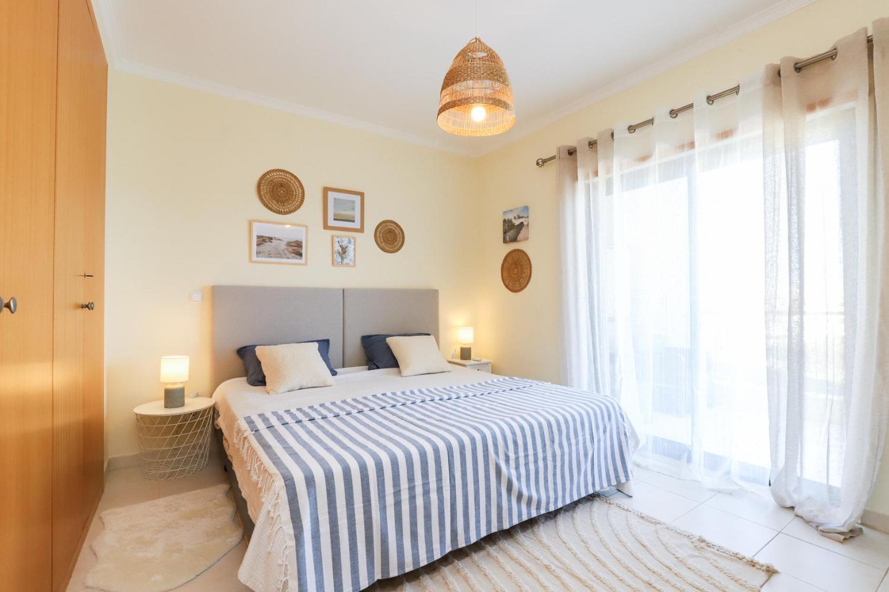 Апартаменти Charming Flat 10 Min Walk To Beach Албуфейра Екстер'єр фото