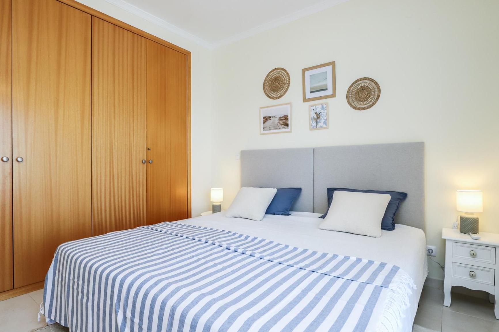 Апартаменти Charming Flat 10 Min Walk To Beach Албуфейра Екстер'єр фото