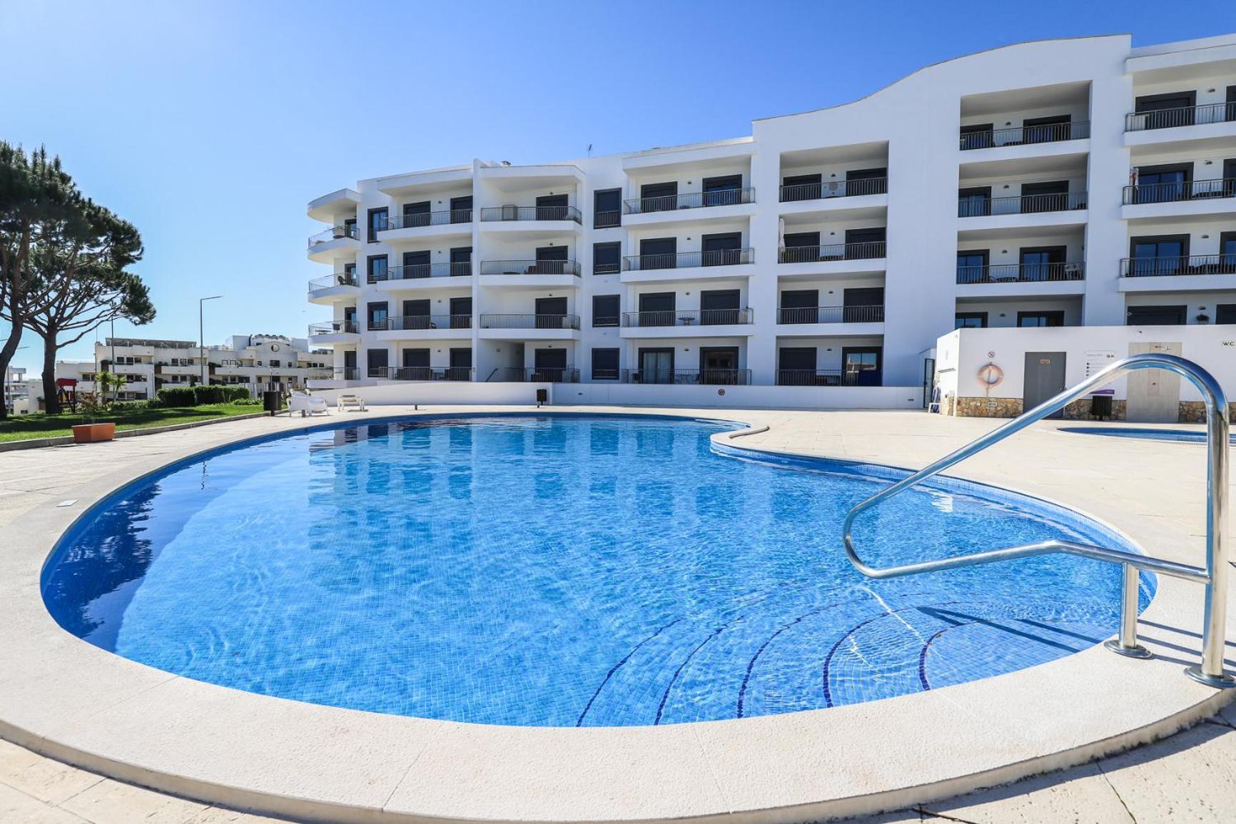 Апартаменти Charming Flat 10 Min Walk To Beach Албуфейра Екстер'єр фото