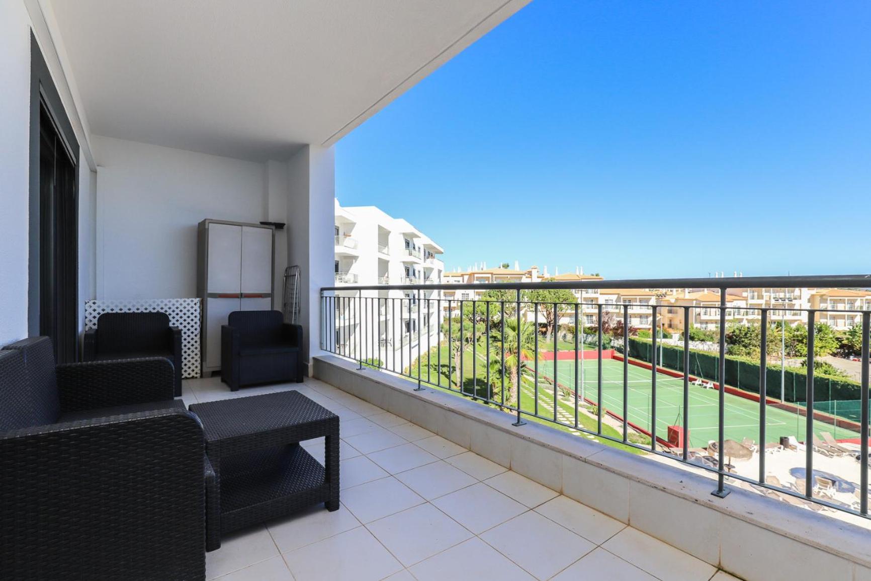 Апартаменти Charming Flat 10 Min Walk To Beach Албуфейра Екстер'єр фото