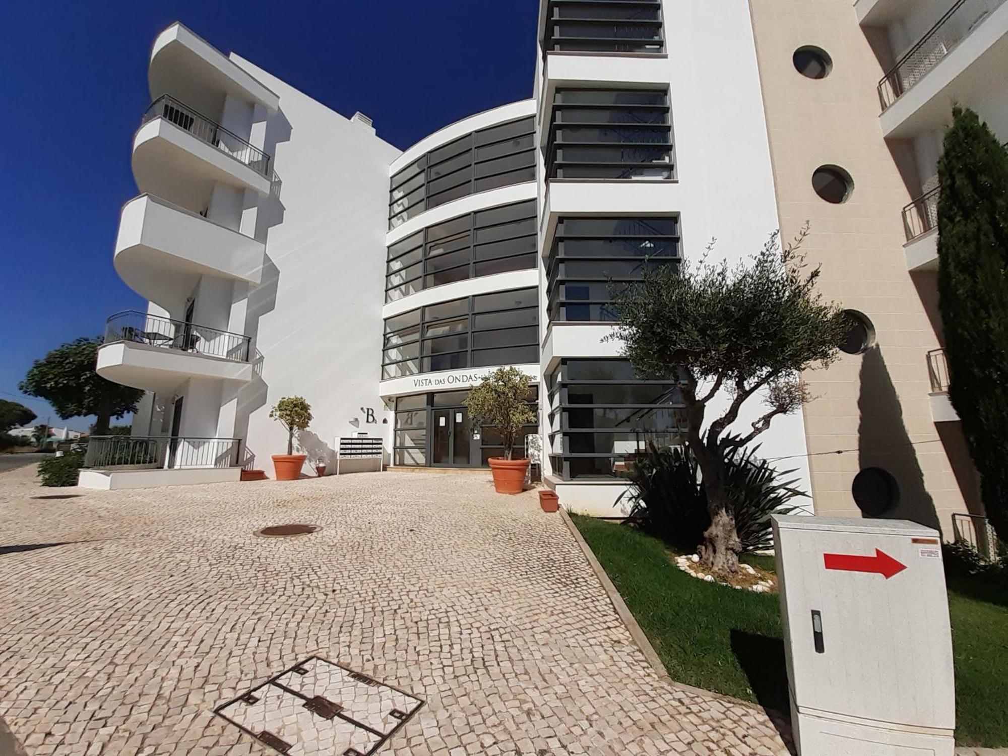 Апартаменти Charming Flat 10 Min Walk To Beach Албуфейра Екстер'єр фото